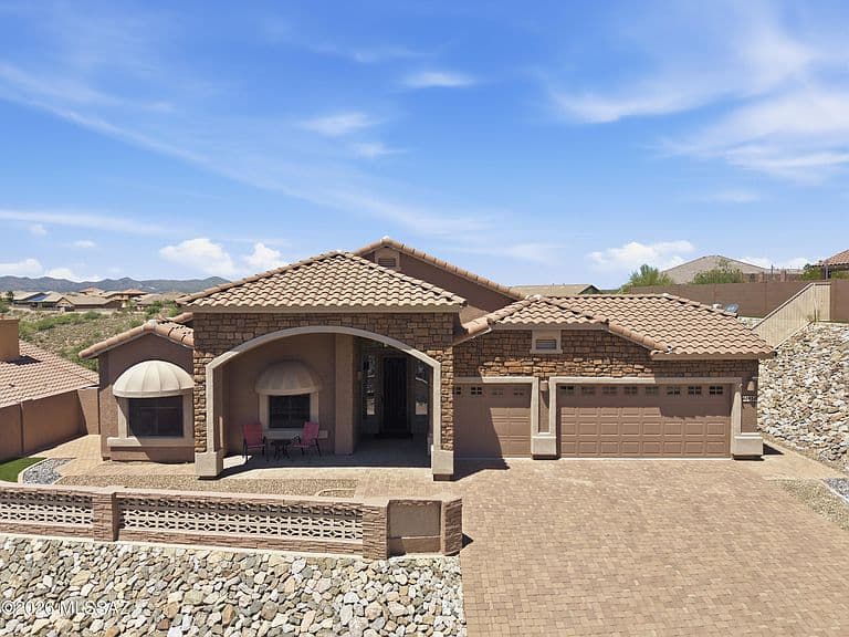 60958 E Eagle Mountain Dr photo 1