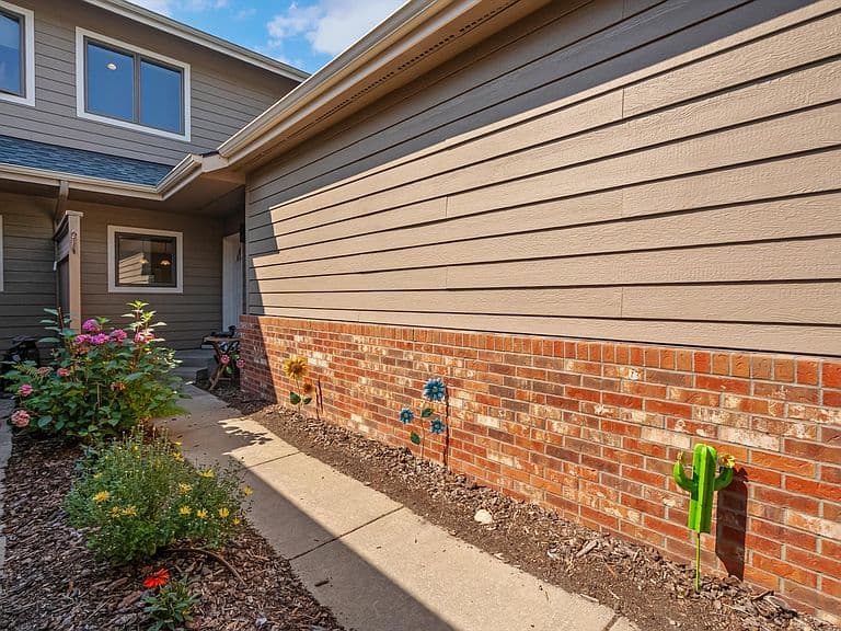 158 Fairway Blvd photo 3