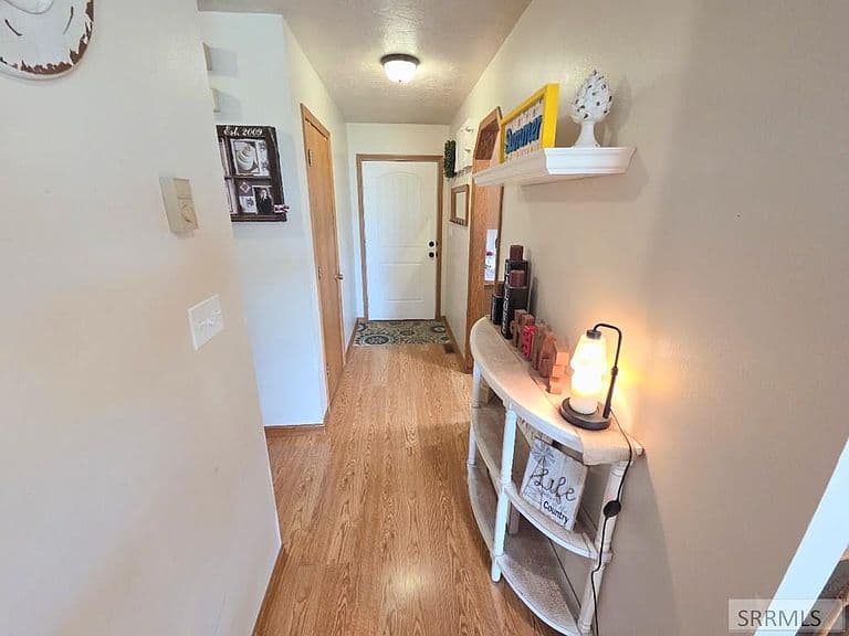 1073 W 125 S photo 4