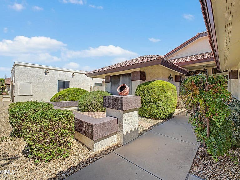 19831 N ALTA LOMA Drive photo 4