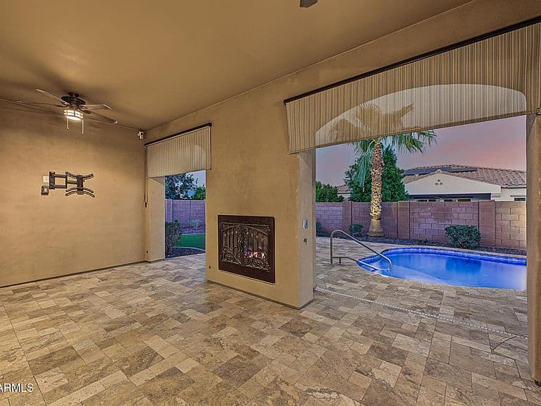 5405 N Valisa Court photo 3