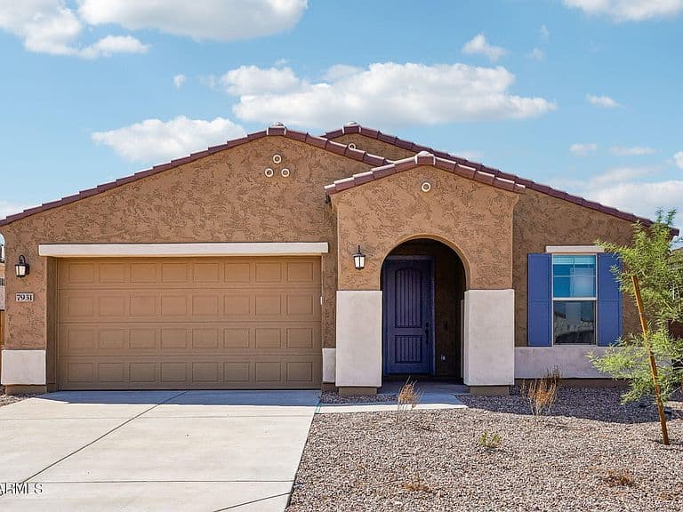 7931 E RENATA Avenue photo 1