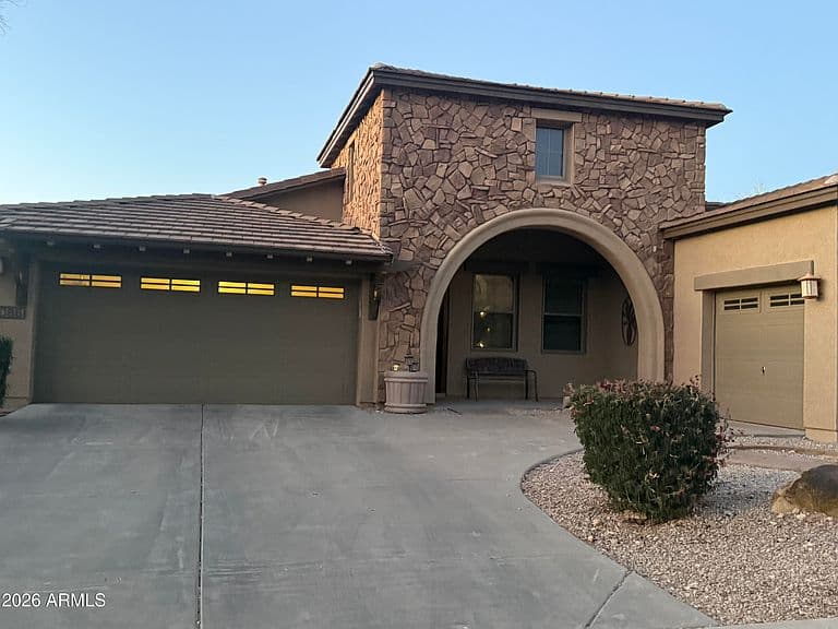 18086 W LAS CRUCES Drive photo 1