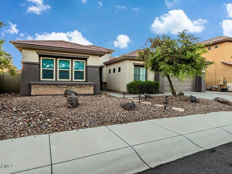 2422 W CLEARVIEW Trail photo 4