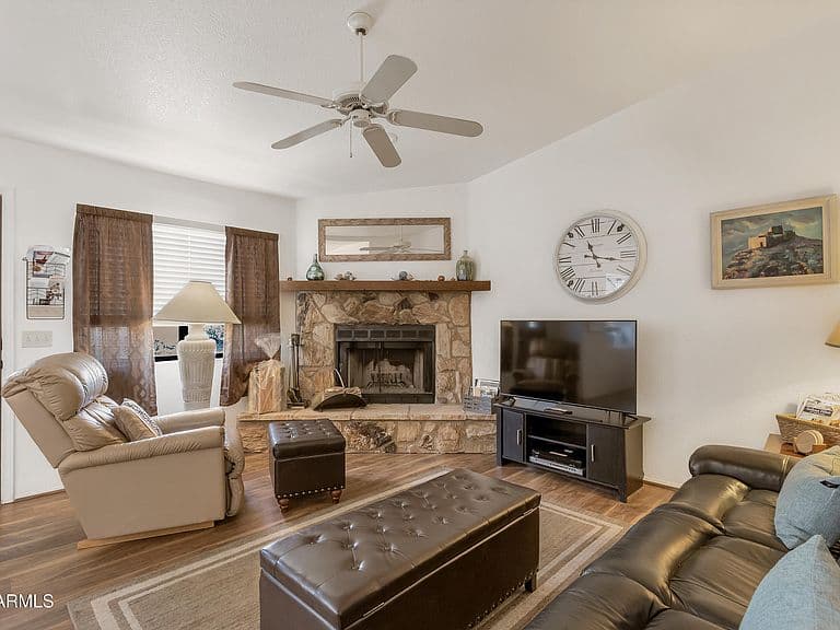 18 Padre Drive photo 4