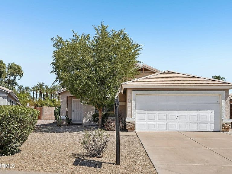 15984 W SMOKEY Drive photo 1