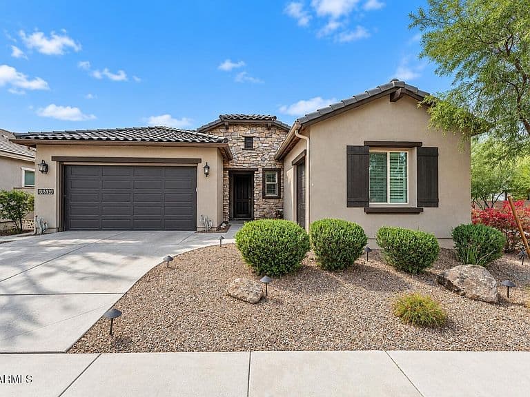 20539 W ROSEWOOD Lane photo 1