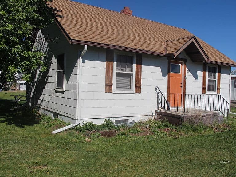 313 S Logan Ave photo 4
