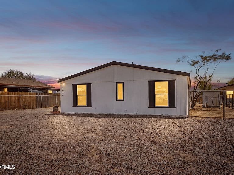 11049 W SACATE Drive photo 2