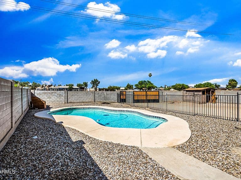 4254 W CAMINO ACEQUIA -- photo 1