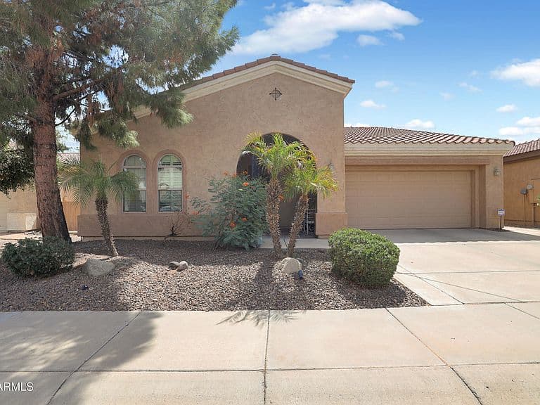 4755 E RAKESTRAW Lane photo 1
