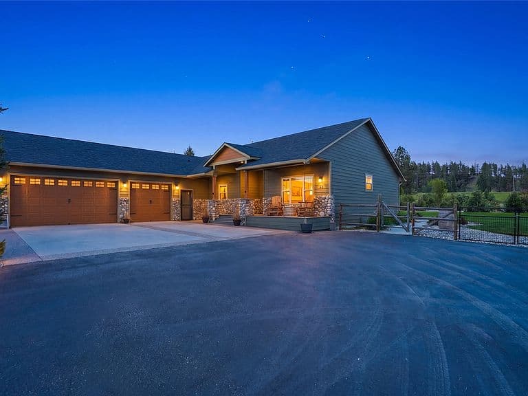 85 Edge Dr photo 1