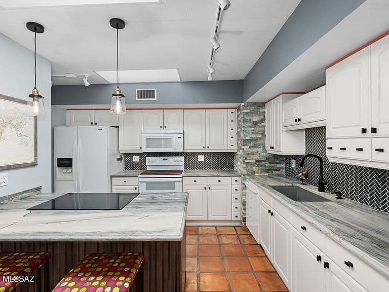 2671 S Calle Murrillo photo 5