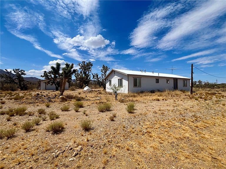 18500 N Pueblo Road photo 5