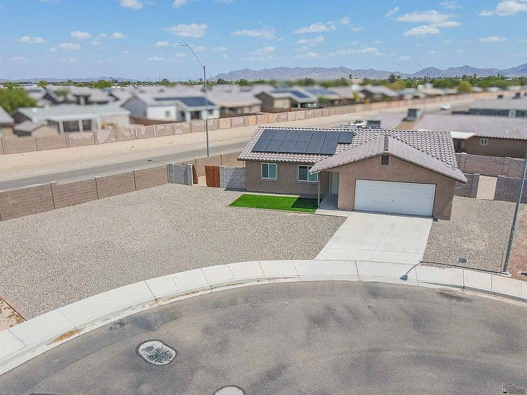 3605 S Isabel Dr photo 1