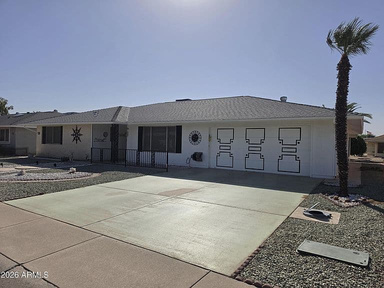 12507 W PARKWOOD Drive photo 2