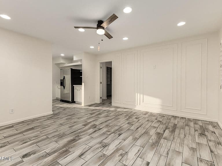 2602 N 71st St photo 3