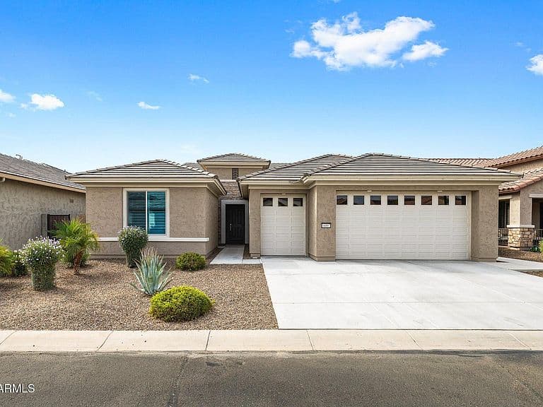 16897 W ALMERIA Road photo 1