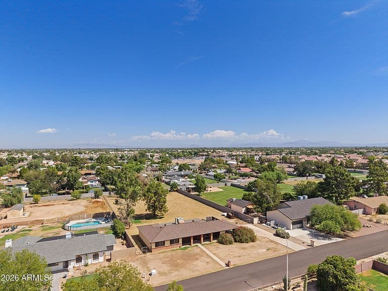 950 E REMINGTON Drive photo 3