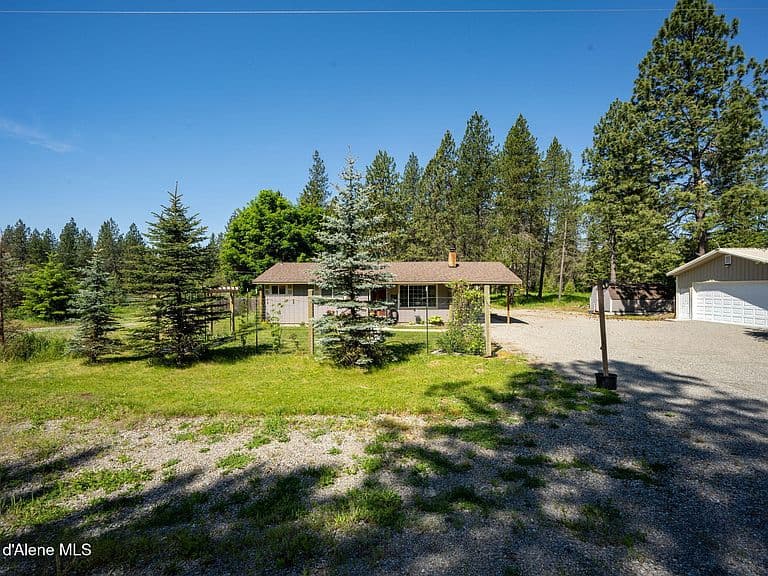16761 N Pinewood Way photo 2