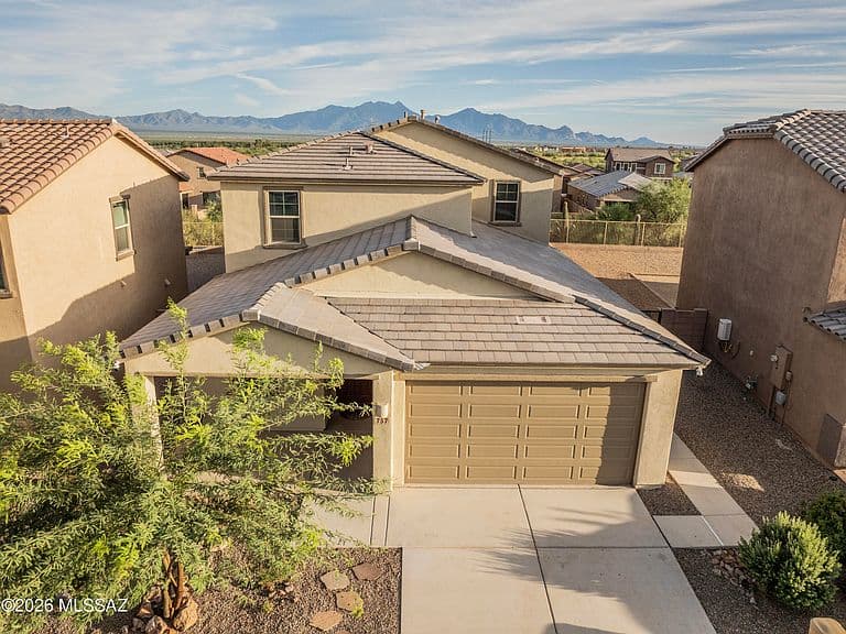 757 W Calle El Teclado photo 3