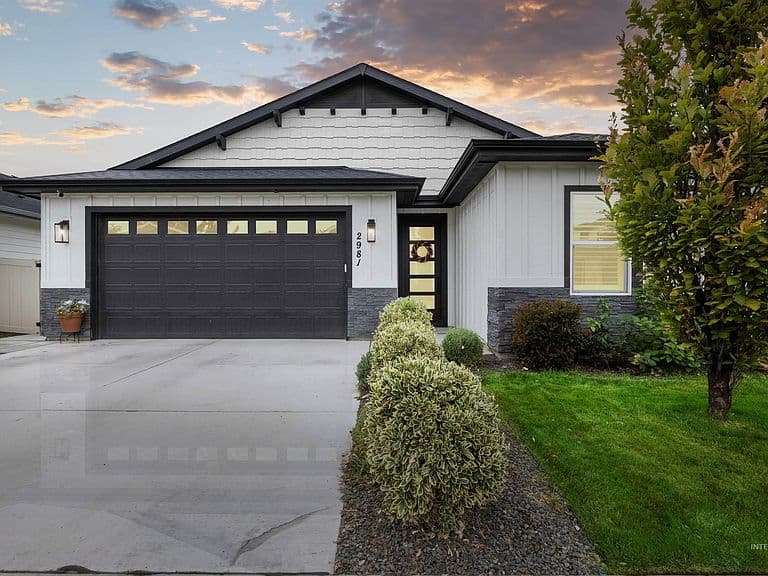 2981 E Diorite St photo 1