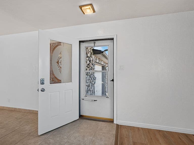 123 Jackson Pl photo 3