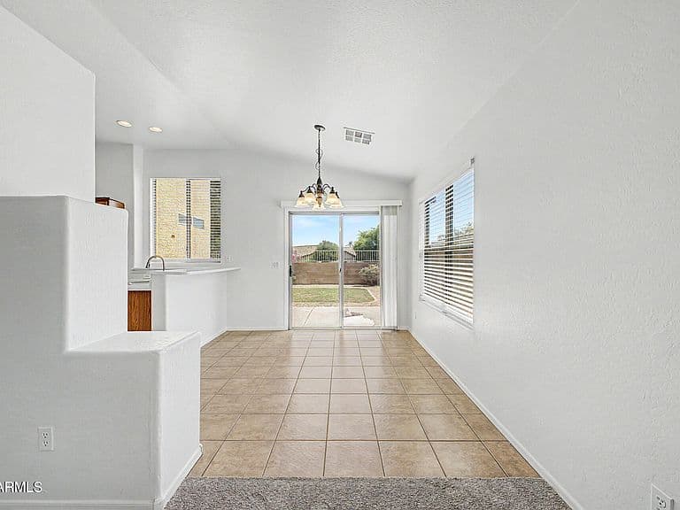 1234 W MESQUITE TREE Lane photo 5