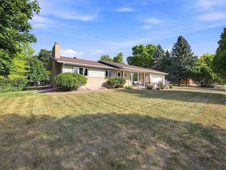 3657 River Dr S photo 2