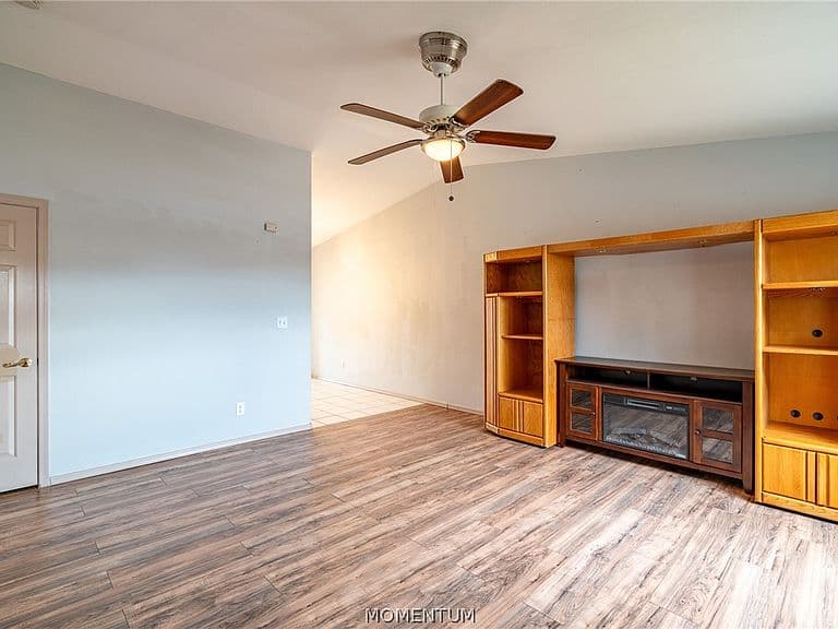 1856 Golden Gate Avenue photo 3