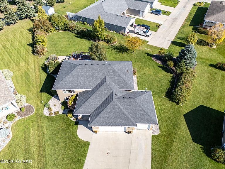 3934 Cedar Cir photo 4