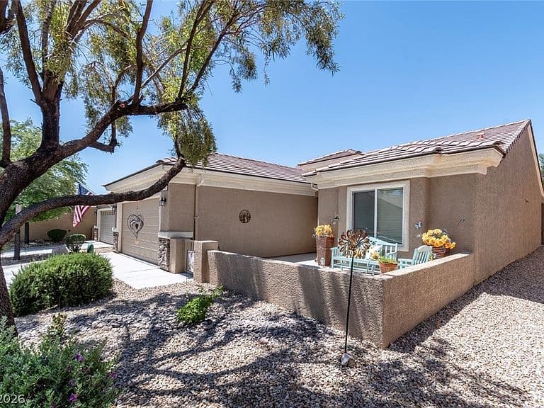 7681 Songster St photo 2