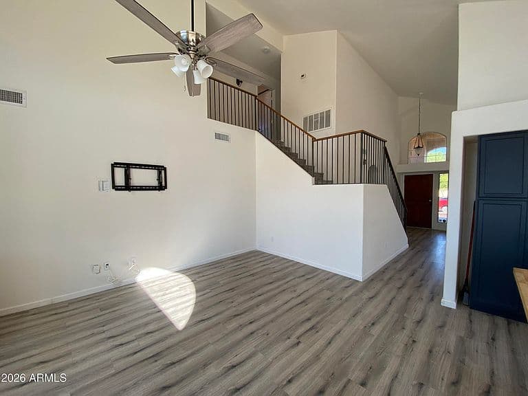 10254 S HOPI Lane photo 2