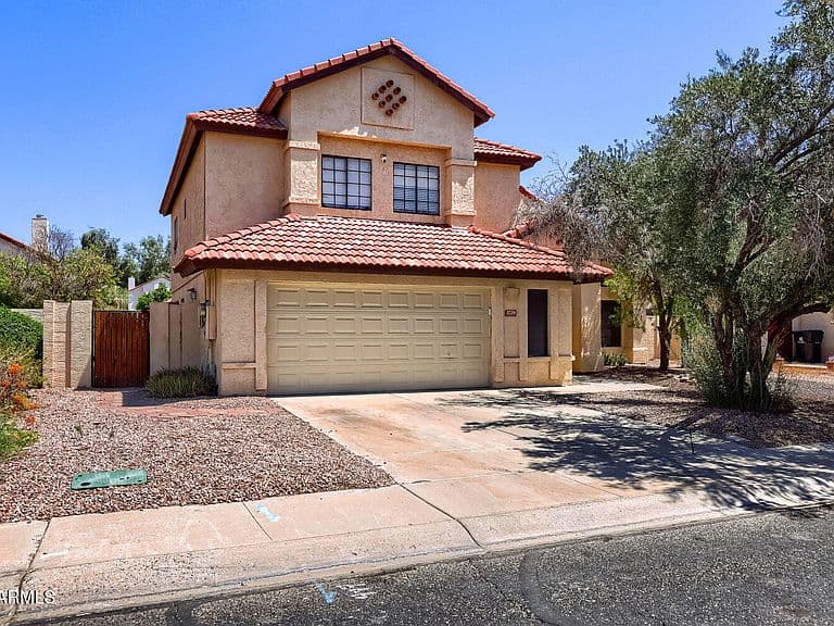 3729 N COPENHAGEN Drive photo 1