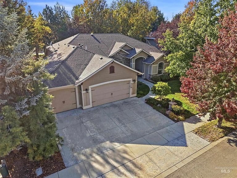 719 E Eaglewoods Ln photo 3