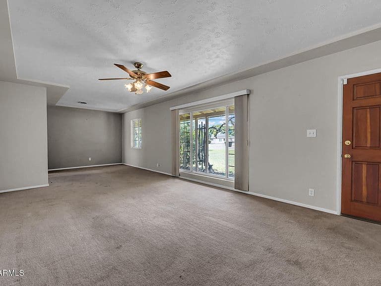 3101 E MARIPOSA Street photo 3
