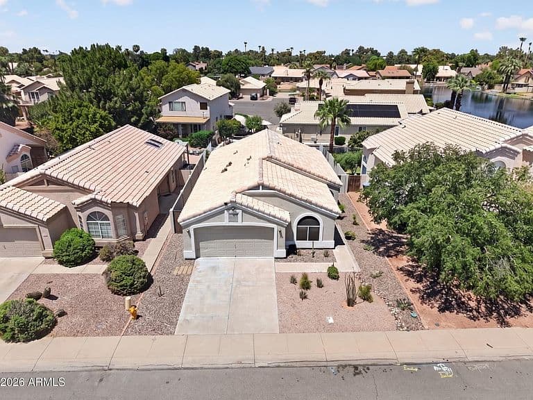 1438 E CINDY Street photo 4