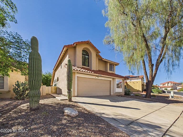 4644 W Lessing Ln photo 2