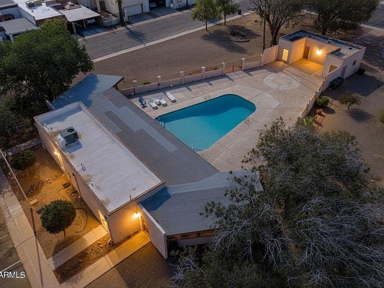 1775 N Terrace Cir photo 3