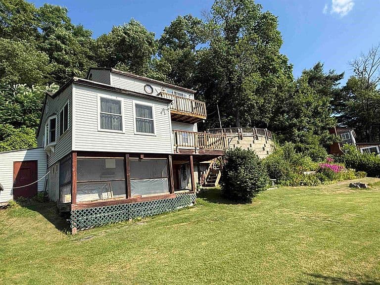 12 River Front Drive photo 2