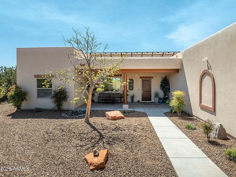 1495 S RANCHO CASERO Drive photo 4