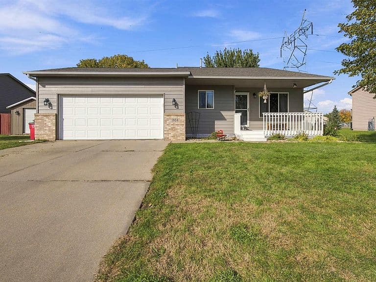 504 Kent St photo 1