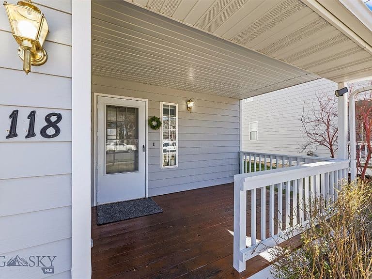 118 Michael Grove Ave photo 4