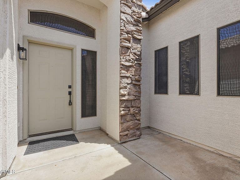 10236 E CARMEL Avenue photo 2