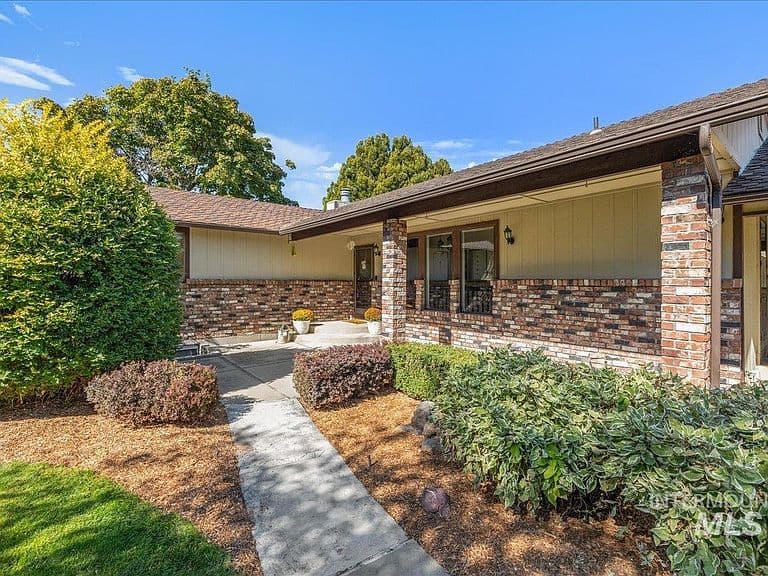 6484 W Hollilynn Dr photo 4