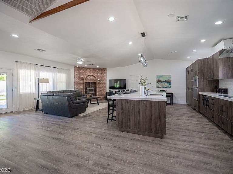8625 Edmond St photo 3