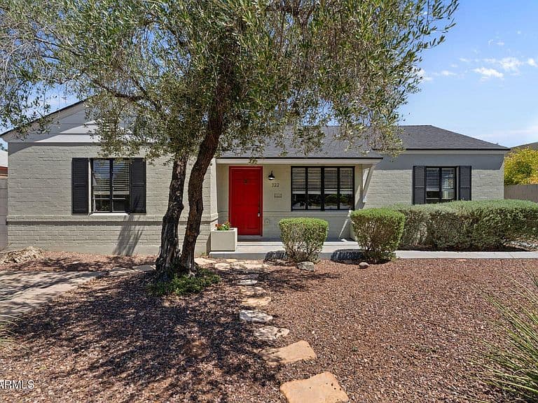 322 W CORONADO Road photo 2