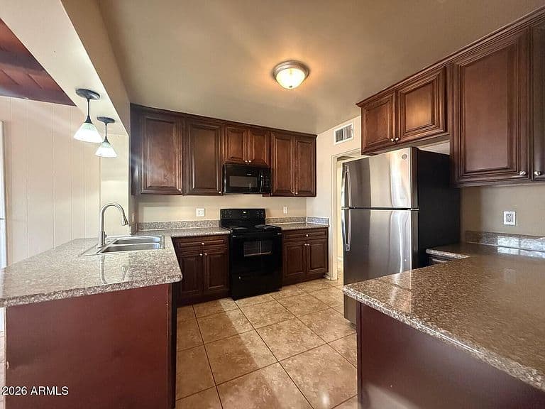 5131 N 20TH Avenue photo 3