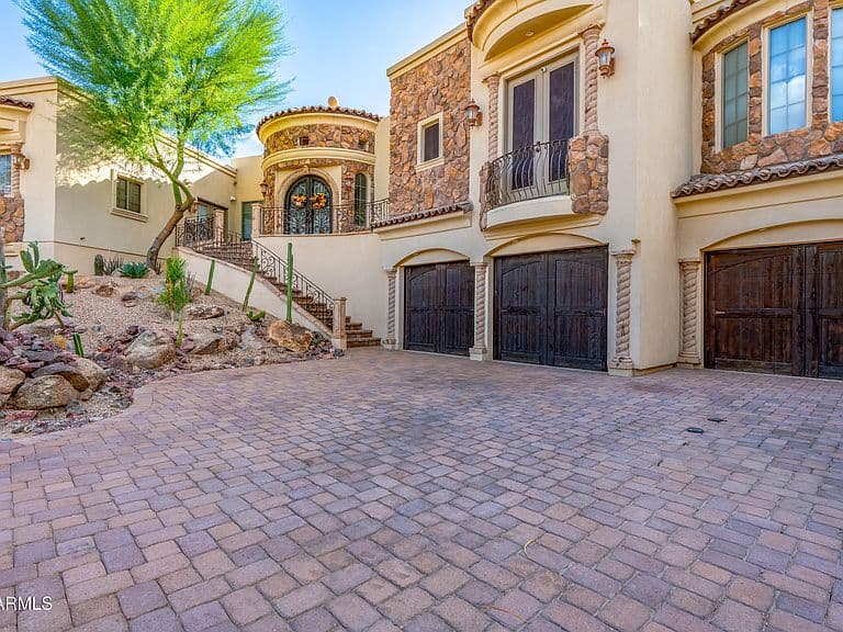 18425 W SANTA IRENE Drive photo 3