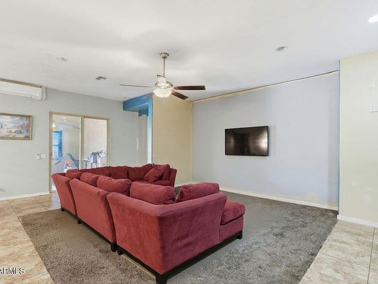 18026 W SELLS Drive photo 2